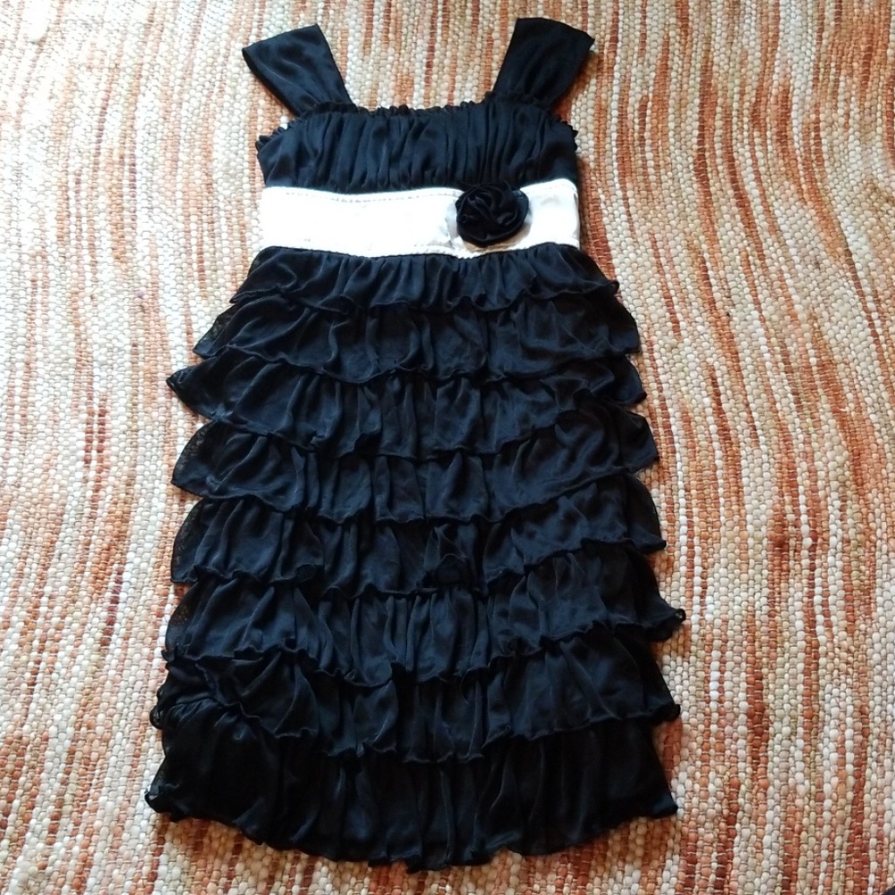 Girls 10 my Michelle black ruffle fancy dress